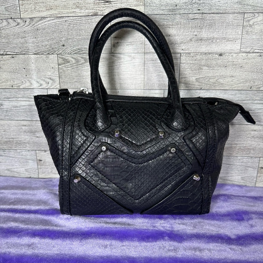 Beautiful faux leather handbag